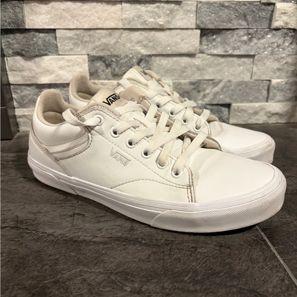 Vans Low-Top Seldan Sneakers